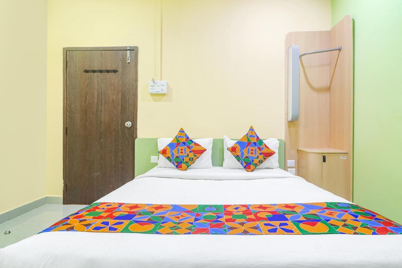 Fabexpress Airport Stay Inn - Nr Hyderabad International Airport, Shamshabad Buitenkant foto
