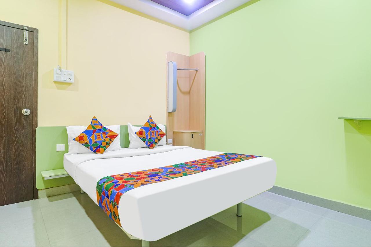 Fabexpress Airport Stay Inn - Nr Hyderabad International Airport, Shamshabad Buitenkant foto