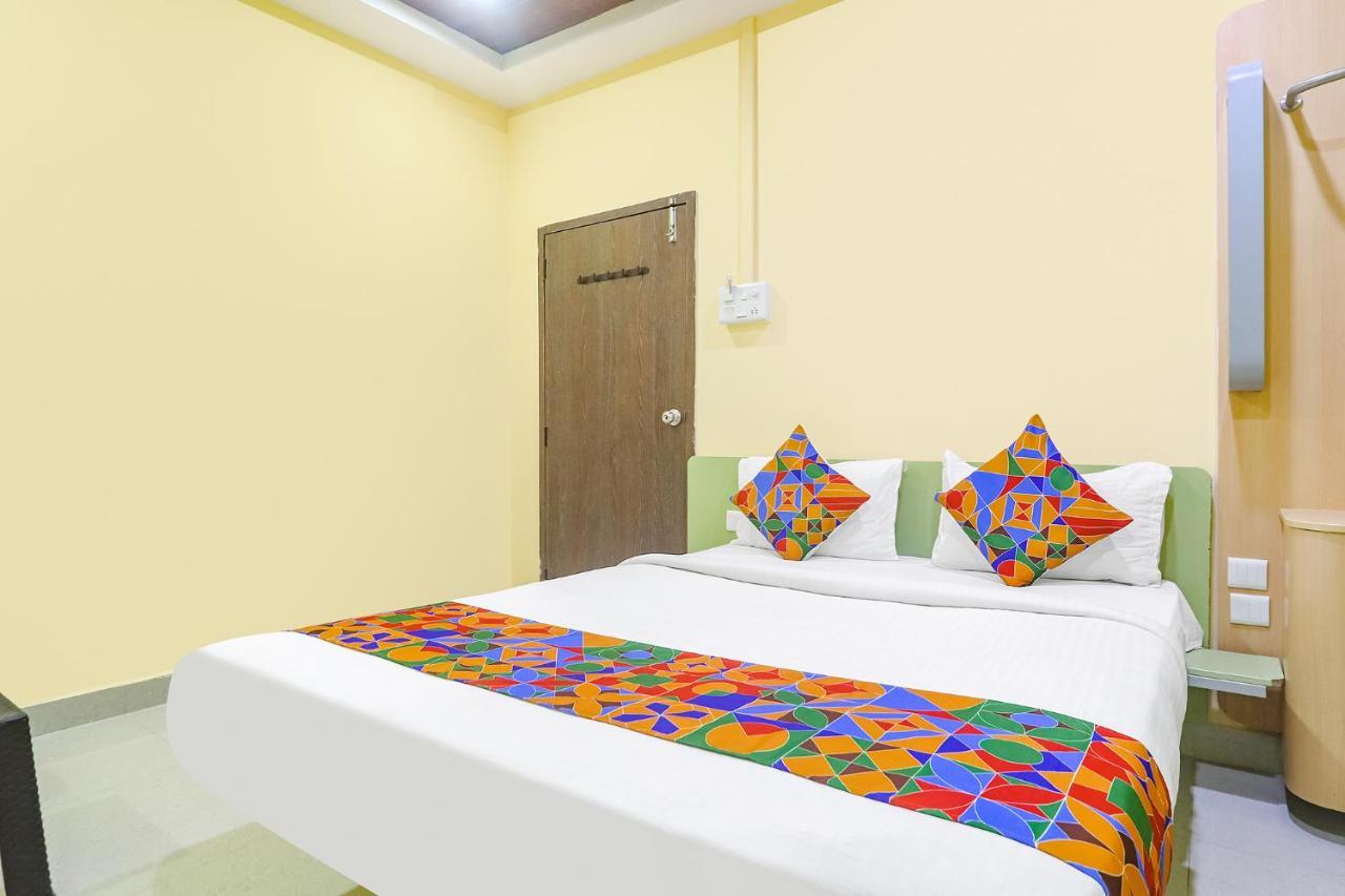 Fabexpress Airport Stay Inn - Nr Hyderabad International Airport, Shamshabad Buitenkant foto